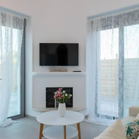 Iliousa Grand Villa Psinthos
