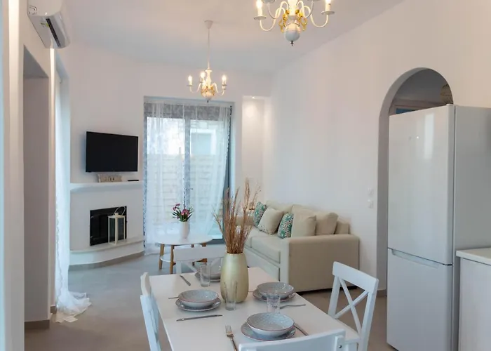 Villa Iliousa Grand *