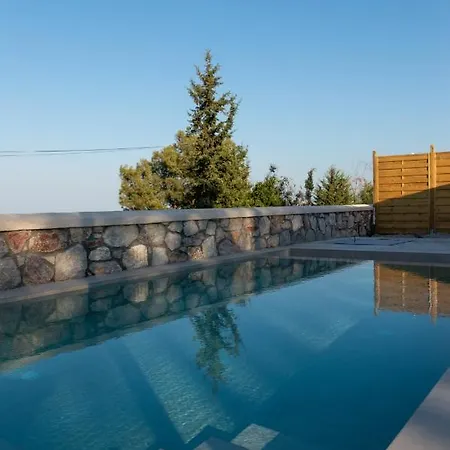 Iliousa Grand Psinthos